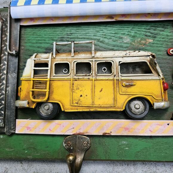 VW Bus Decorative Hanger With Picture Frame And Gas Pump - Picture 5 of 8